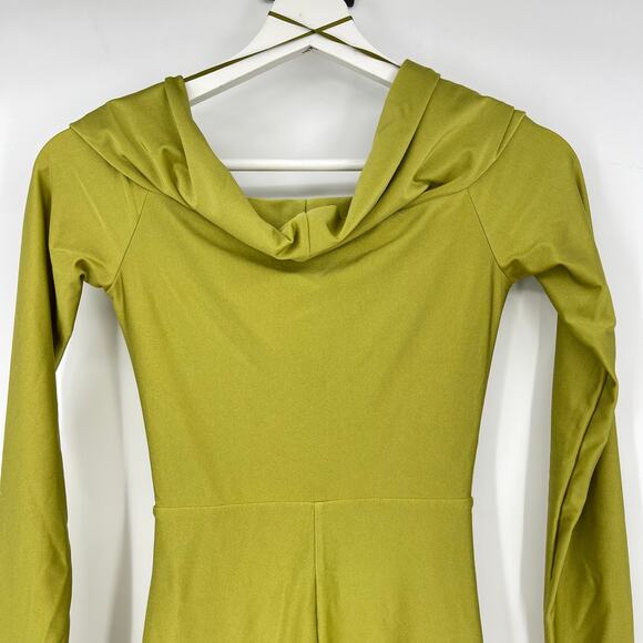 The Andamane | NWT Kendall Off Shoulder Capri Jumpsuit in Kiwi Lycra Catsuit XS - Picture 9 of 14